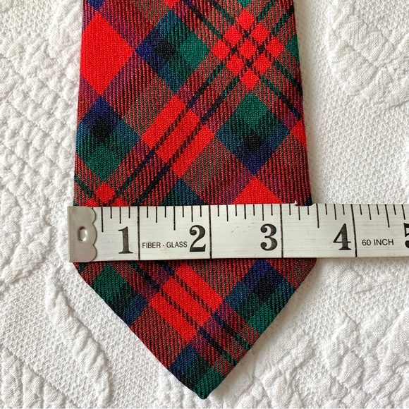 Lochcarron of Scotland MacDuff Tartan Plaid Wool Tie - Picture 13 of 14